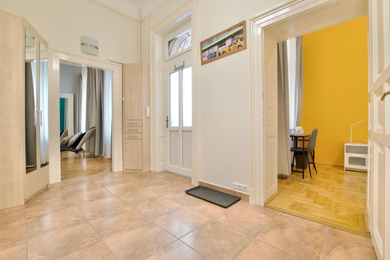 Standard By Hi5 - St. King Street 16. Budapeszt