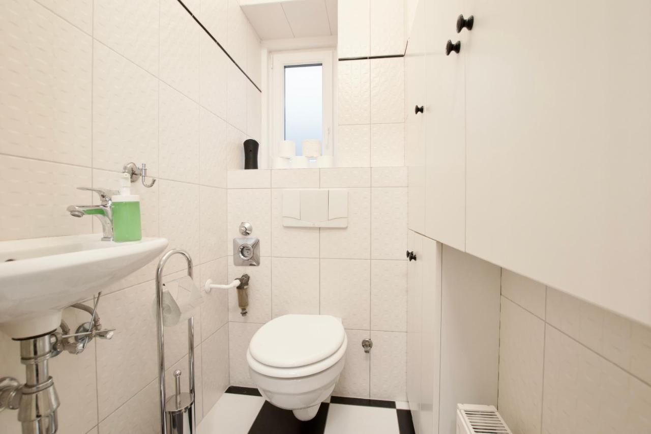 Apartment Standard By Hi5 - St. King Street 16. *